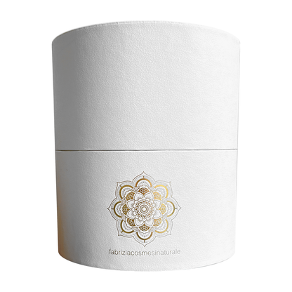 Box regalo Fabrizia Cosmesi Naturale, scatola tonda in cartone rigido bianco con mandala impresso in lamina oro