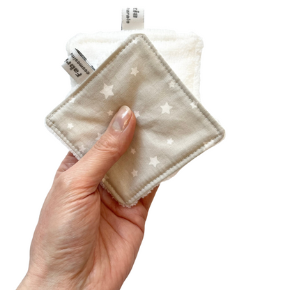 Spugnette skincare Fabrizia Cosmesi Naturale, accessorio per la detersione viso quotidiana