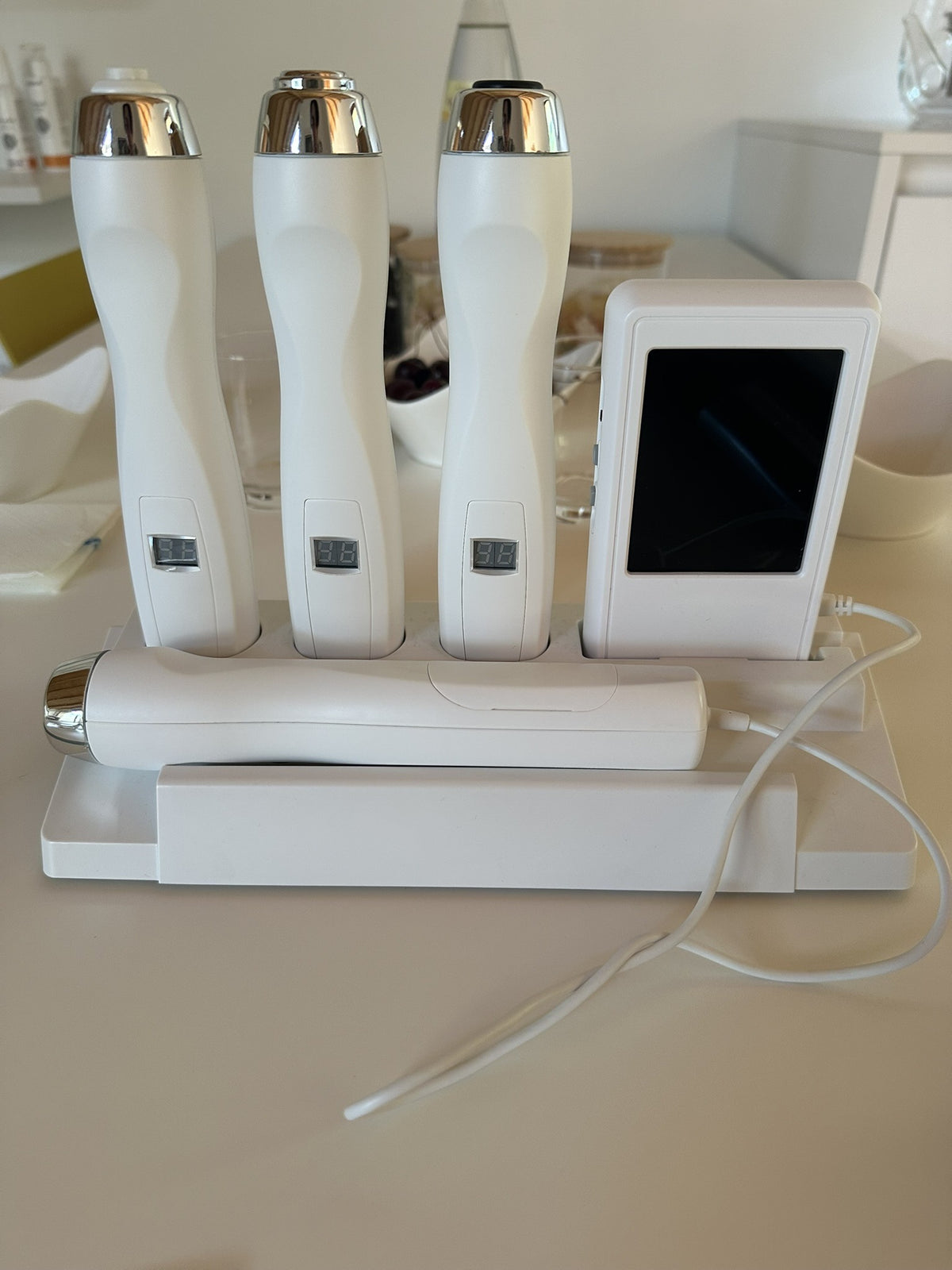Sonde per idratazione, sebo e pigmentazione e videocamera con monitor per l'analisi della pelle a Skincarehouse
