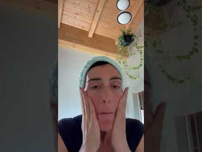 Video tutorial: come usare la Lavetta Skincare per detergere e risciacquare i cosmetici dopo la skincare
